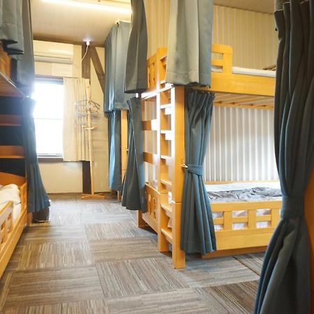 Sakura Guest House Такаяма Экстерьер фото