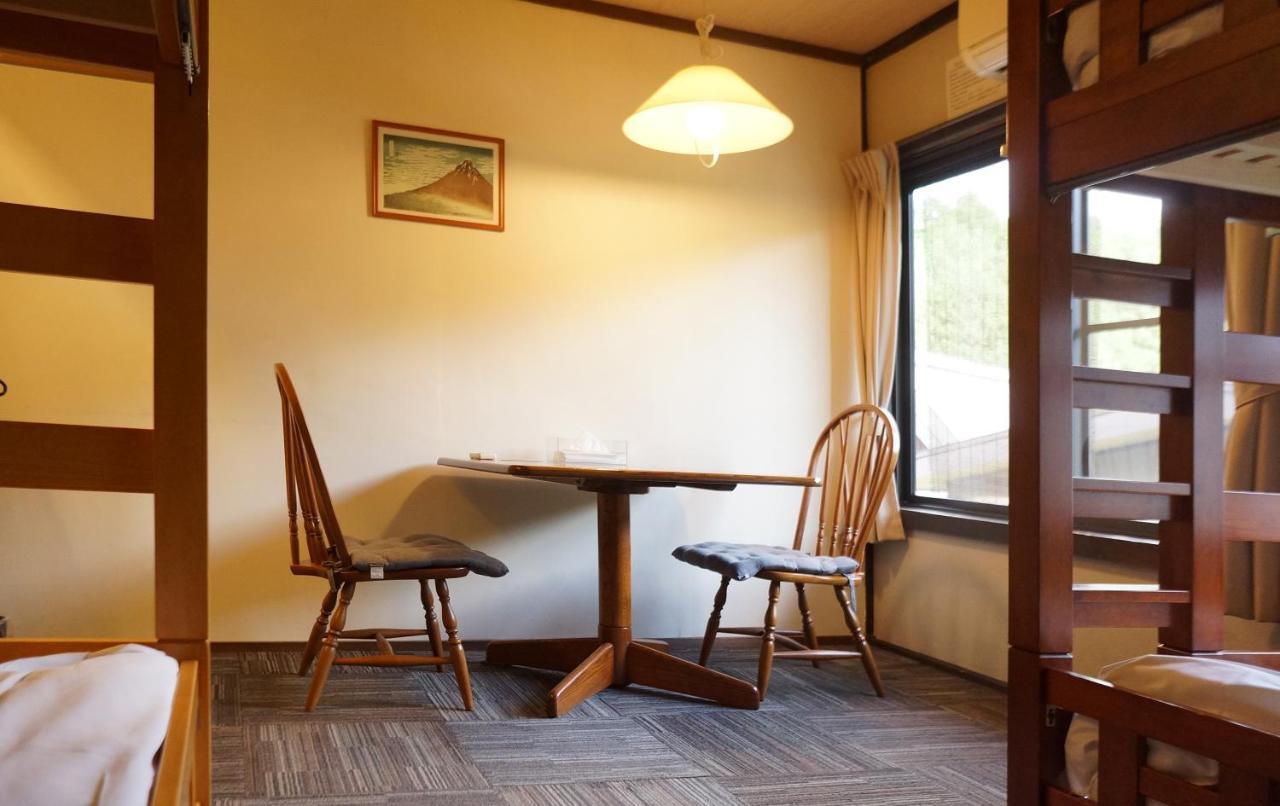 Sakura Guest House Такаяма Экстерьер фото