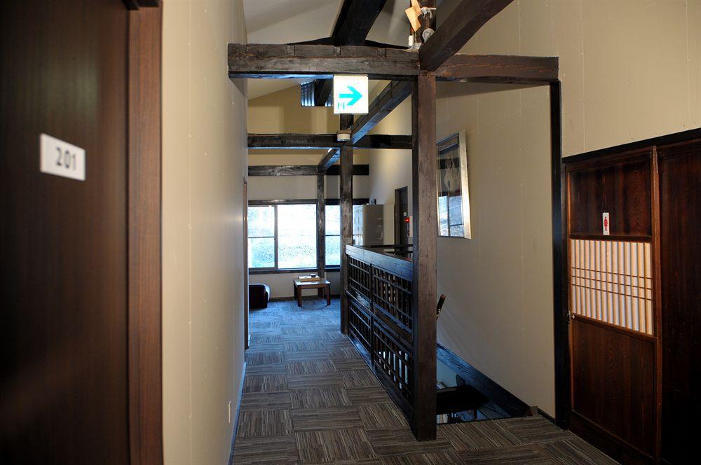 Sakura Guest House Такаяма Экстерьер фото
