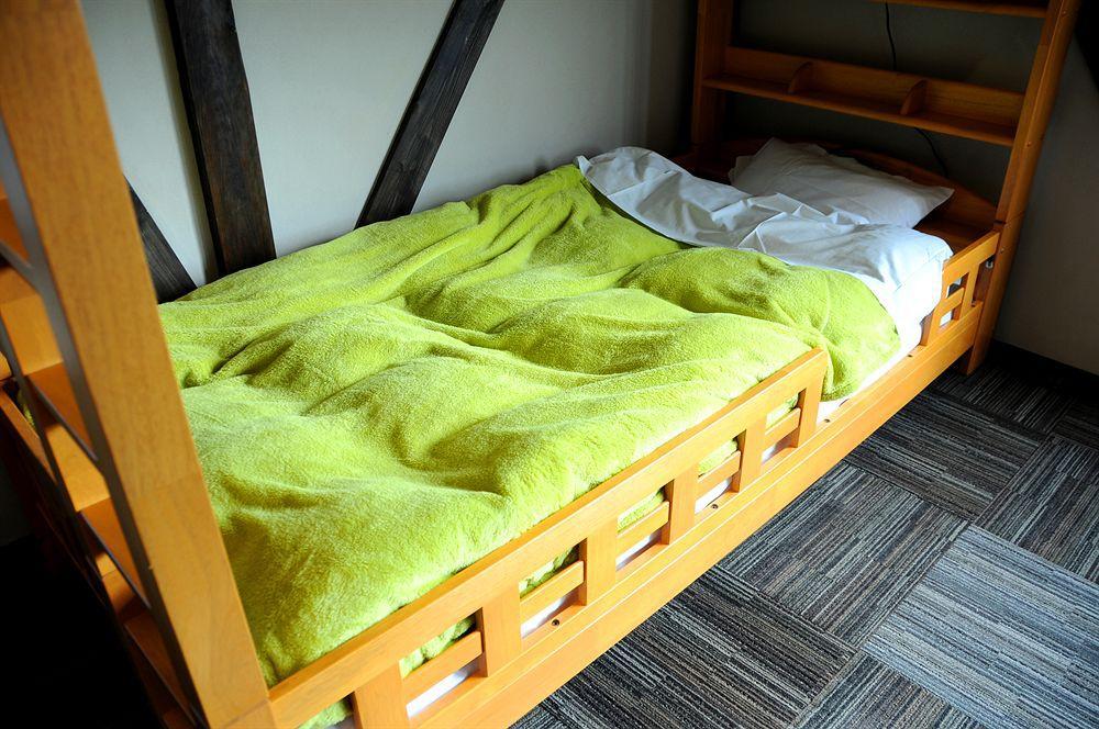Sakura Guest House Такаяма Экстерьер фото