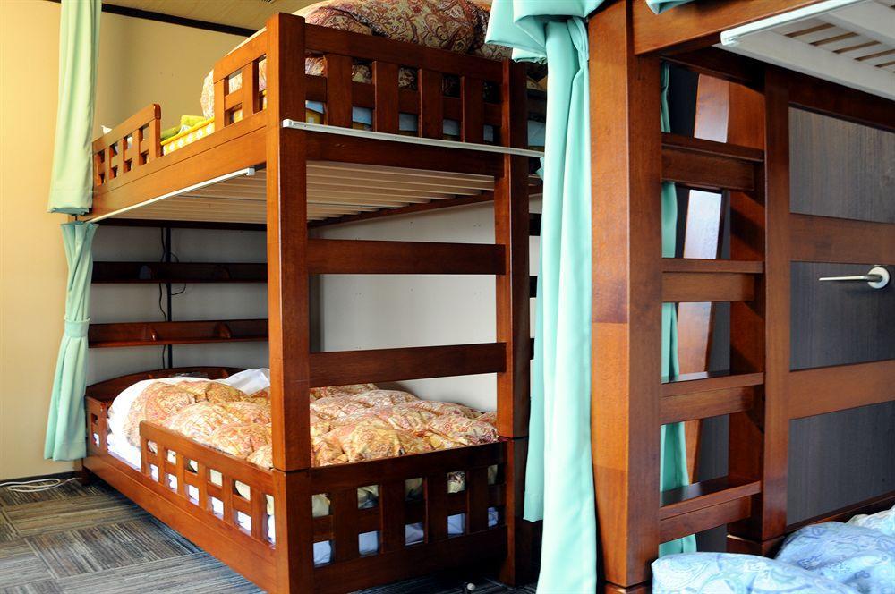 Sakura Guest House Такаяма Экстерьер фото