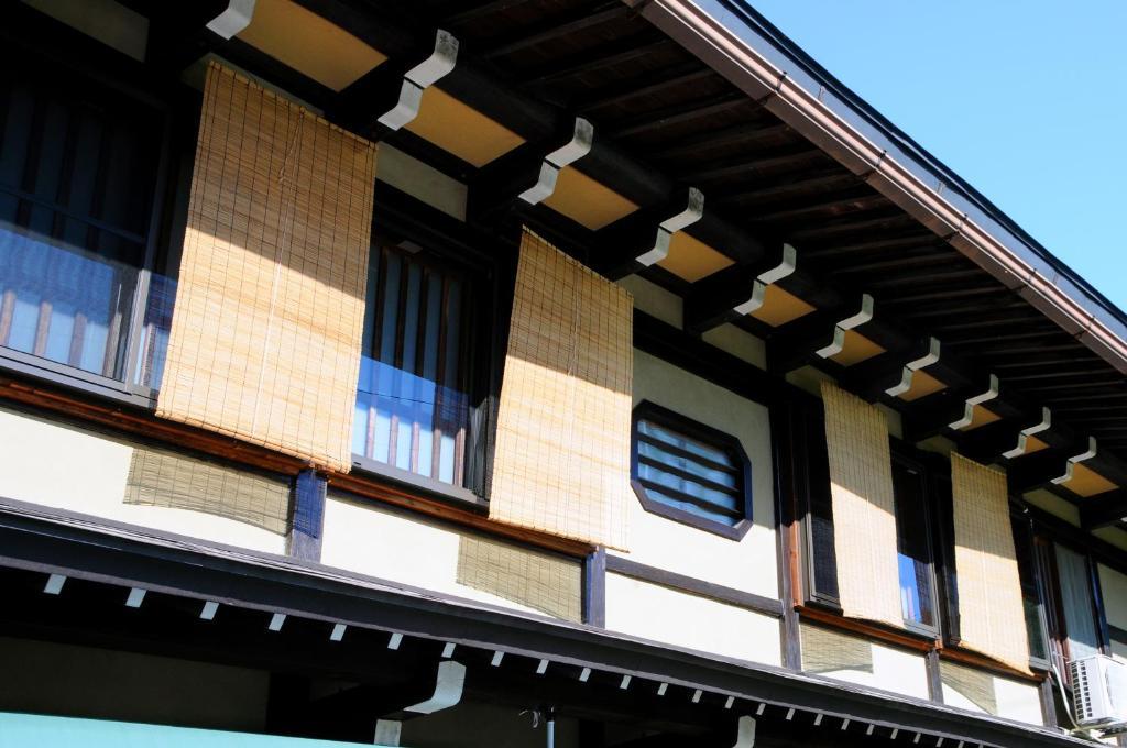 Sakura Guest House Такаяма Экстерьер фото