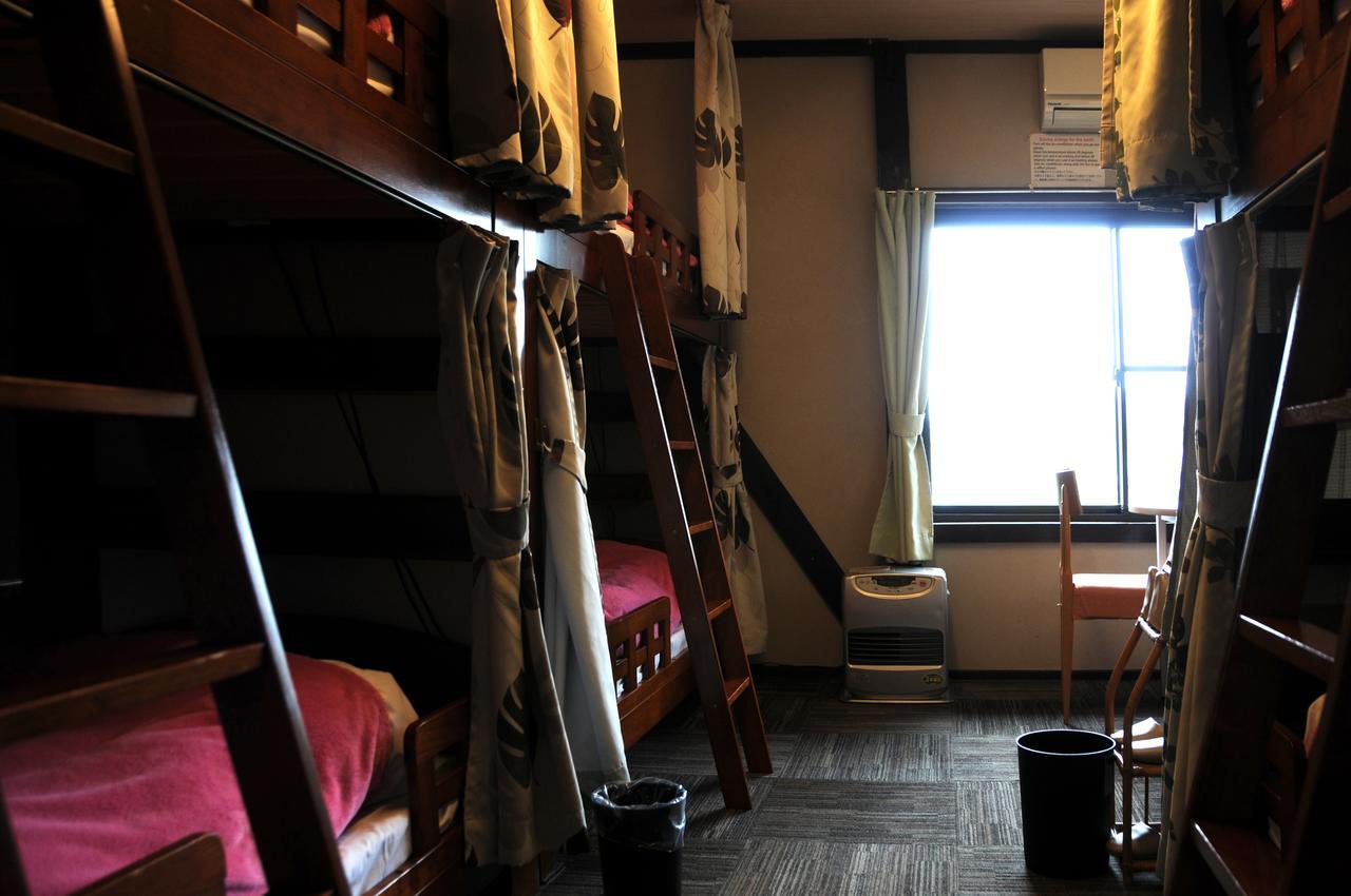 Sakura Guest House Такаяма Экстерьер фото
